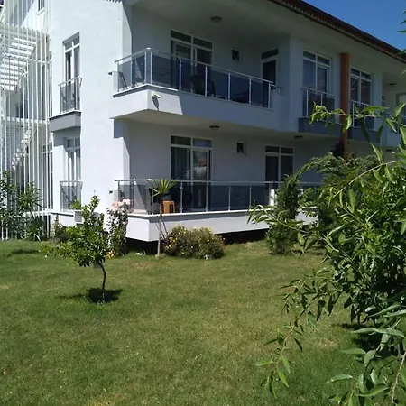 Kumkoey Homes 아파트호텔 시데