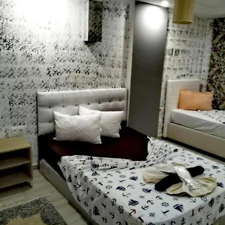 Kumkoey Homes 아파트호텔 *
